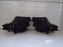 Laden Sie das Bild in den Galerie-Viewer, Frontscheinwerfer Mercedes-Benz A9608200739 A9608200639 Xenon Rechts oder Links SCH3734652469yv