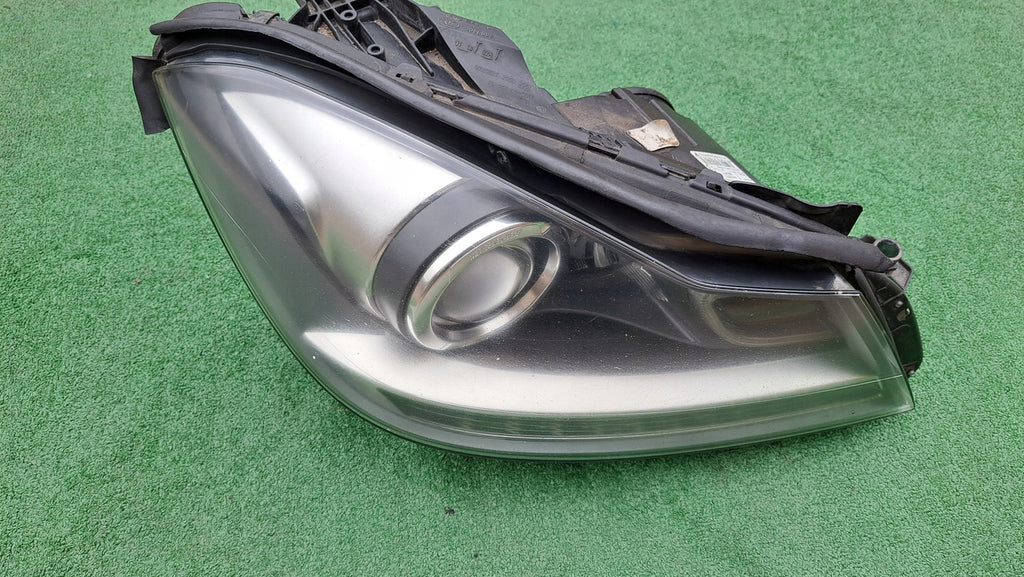 Frontscheinwerfer Mercedes-Benz W204 A2048204439 Xenon Rechts Headlight