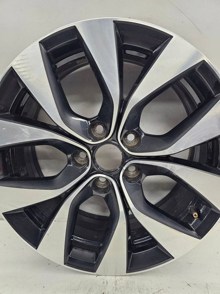 1x Alufelge 17 Zoll 5x114.3 403002540R Renault Arkana Rim Wheel FEL6035264018wm