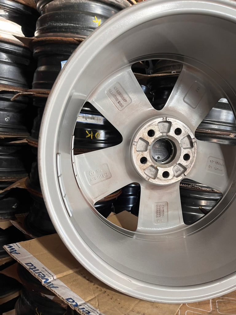 1x Alufelge 17 Zoll 7.5" 5x100 6R0601025P VW I Rim Wheel FEL5564628497hs