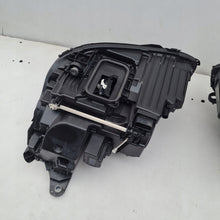 Load image into Gallery viewer, Frontscheinwerfer Mercedes-Benz W213 A2139063904 A2139064004 Rechts oder Links SCH9137164066by