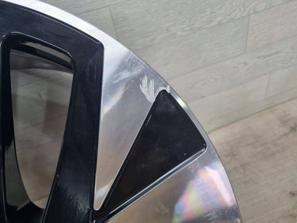 1x Alufelge 20 Zoll 9.0" 5x112 42ET Glanz Silber 11A601025H VW Id.4 Rim Wheel FEL8747485641bq