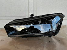 Laden Sie das Bild in den Galerie-Viewer, Frontscheinwerfer Skoda Enyaq 5LB941015A LED Links Scheinwerfer Headlight
