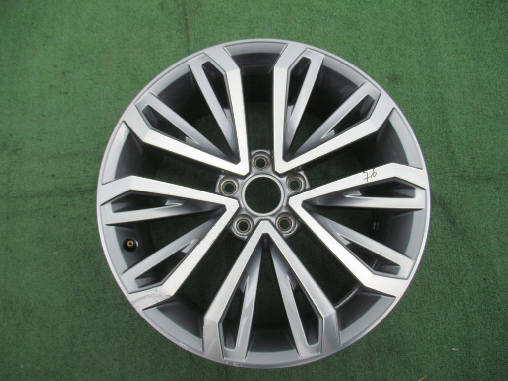 1x Alufelge 18 Zoll 7.0" 5x112 45ET Glanz Grau 2GA601025 Mg Montego T-Roc