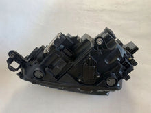 Laden Sie das Bild in den Galerie-Viewer, Frontscheinwerfer Skoda Scala 657941018A FALSE Scheinwerfer Headlight SCH2184286322bl