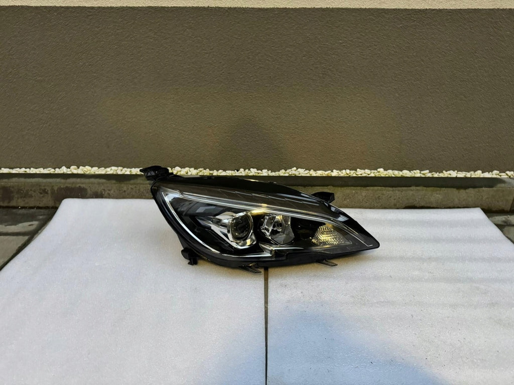 Frontscheinwerfer Peugeot 308 98169905 98169906 LED Rechts oder Links SCH5452068828sz