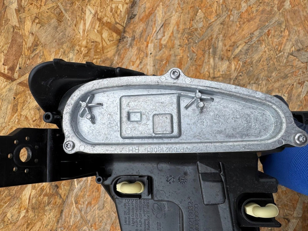 Frontscheinwerfer Dacia Sandero III Logan 260101940R Full LED Rechts Headlight