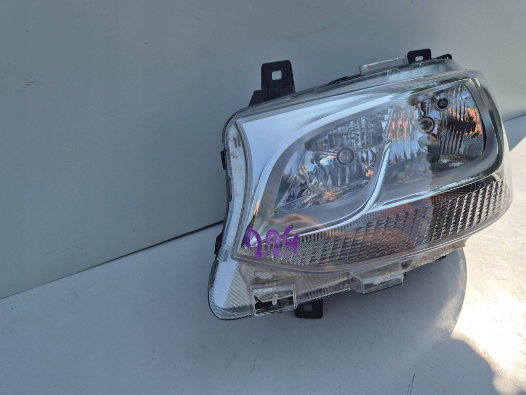Frontscheinwerfer Mercedes-Benz Sprinter A9109060000 Links Headlight SCH3077304700do