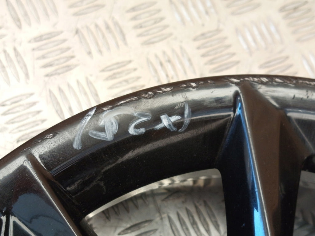 1x Alufelge 16 Zoll 7.0" 5x120 40ET Glanz Schwarz 6867125 BMW 1 F21 F20 FEL7729538470rf