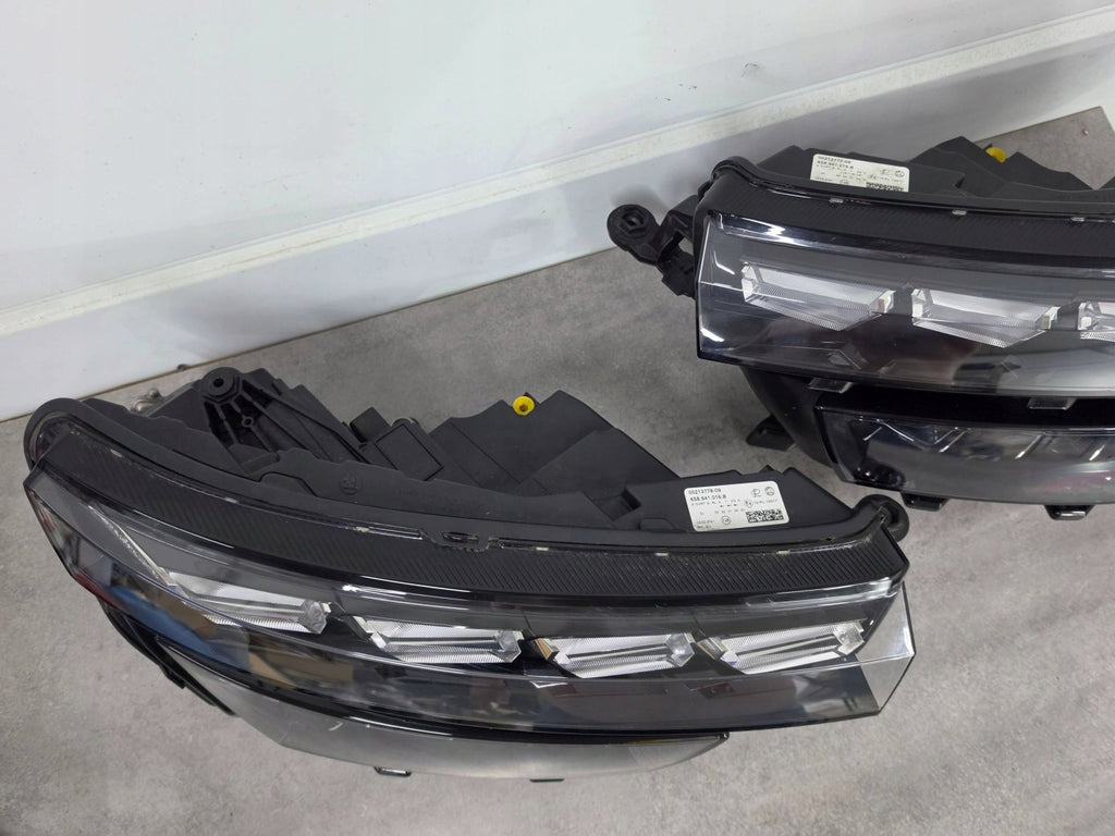 Frontscheinwerfer Skoda Kamiq 0021377709 658941015B Ein Satz Headlight SCH2896311425ne
