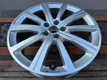 Laden Sie das Bild in den Galerie-Viewer, 1x Alufelge 19 Zoll 7.5" 5x112 38ET 83A601025AB Audi Q3 Rim Wheel FEL6748590154xz