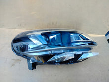 Laden Sie das Bild in den Galerie-Viewer, Frontscheinwerfer Opel Zafira 9832836480 Xenon Rechts Scheinwerfer Headlight