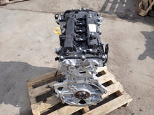 Load image into Gallery viewer, Motor Hyundai Elantra VII G4FM 1.6 123PS 90kW 2024 Benzin Engine Unkomplett