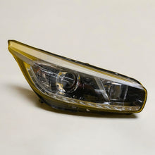 Load image into Gallery viewer, Frontscheinwerfer Kia Ceed 92101-A2260 Xenon Rechts Scheinwerfer Headlight