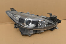 Laden Sie das Bild in den Galerie-Viewer, Frontscheinwerfer Mazda 3 BHR1-51030 Rechts Scheinwerfer Headlight SCH1647649709ev