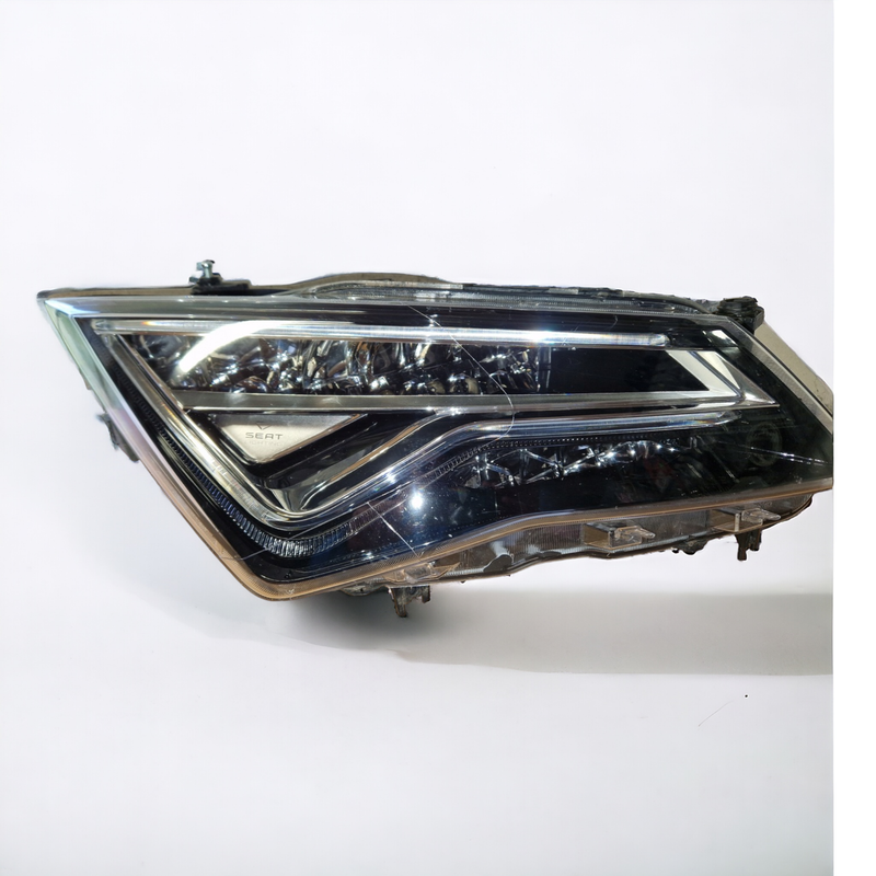 Frontscheinwerfer Seat Ateca 576941008F 90117434A LED Rechts Headlight