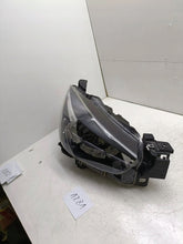 Laden Sie das Bild in den Galerie-Viewer, Frontscheinwerfer Mazda 2 D09K-51030 Rechts Scheinwerfer Headlight
