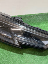 Laden Sie das Bild in den Galerie-Viewer, Frontscheinwerfer Audi 8W0941036 LED Rechts Scheinwerfer Headlight SCH8178591321zn