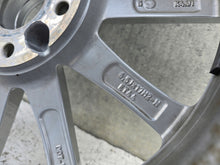 Laden Sie das Bild in den Galerie-Viewer, 1x Alufelge 17 Zoll 6.5" 5x112 A1774010300 Mercedes-Benz W177 Rim Wheel FEL2951505602hl