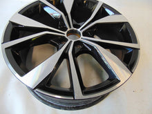 Laden Sie das Bild in den Galerie-Viewer, 1x Alufelge 18 Zoll 7.0" 5x100 39ET 2G7601025F VW Taigo Rim Wheel FEL4275967560xb
