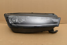Laden Sie das Bild in den Galerie-Viewer, Frontscheinwerfer Skoda Octavia IV 030111823200 Rechts Scheinwerfer Headlight SCH9382287707yw