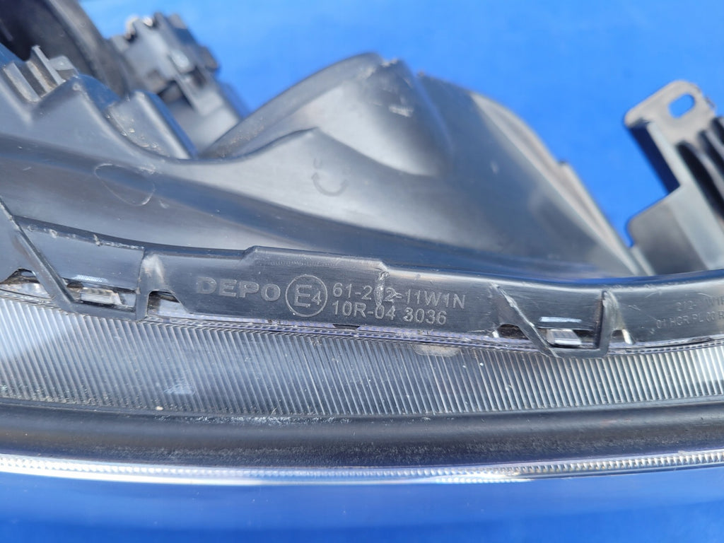 Frontscheinwerfer Toyota 312-11D Rechts Scheinwerfer Headlight SCH4247049948jb