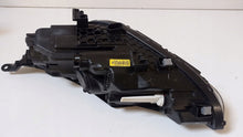 Load image into Gallery viewer, Frontscheinwerfer Hyundai I30 III G4921-22020 Rechts Scheinwerfer Headlight SCH8269552820ll