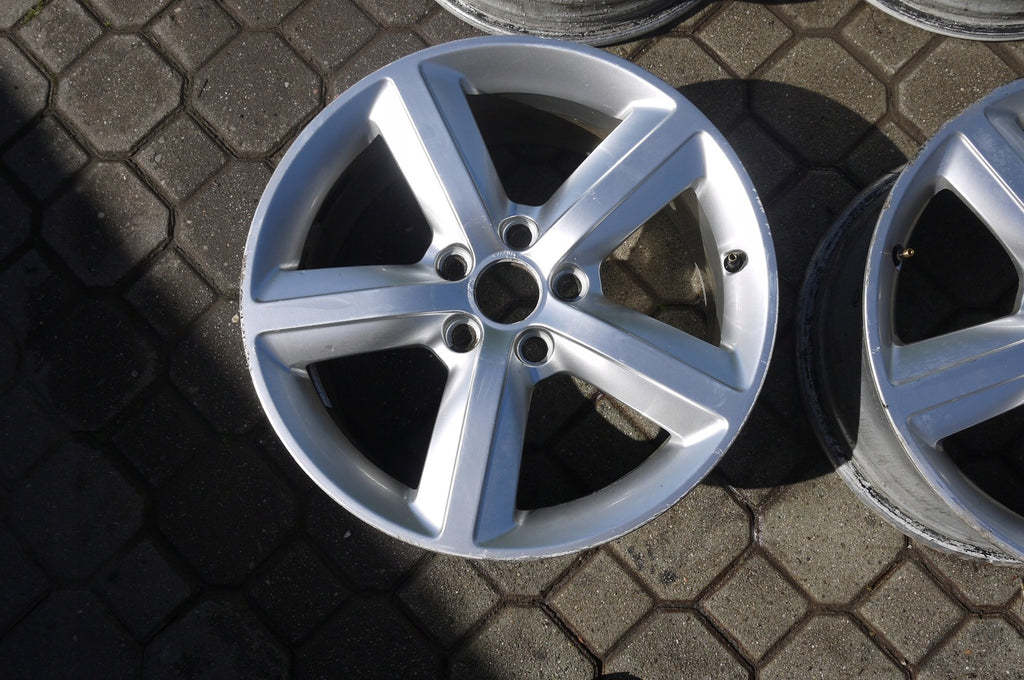 1x Alufelge 17 Zoll 7.0" 5x112 8P0601025AL Audi A4 A3 Rim Wheel