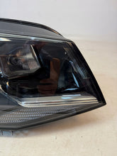 Laden Sie das Bild in den Galerie-Viewer, Frontscheinwerfer VW Caddy 2K1941016B Rechts Scheinwerfer Headlight SCH8310435706ss