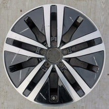 Laden Sie das Bild in den Galerie-Viewer, 1x Alufelge 17 Zoll 6.5" 5x112 44ET Glanz Schwarz A1774010200 Mercedes-Benz FEL3021643353zb