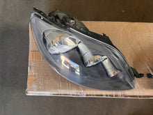 Load image into Gallery viewer, Frontscheinwerfer VW Golf V Plus 5M1941006B 5M1941005B Ein Satz Headlight SCH1705291196tj