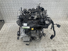 Load image into Gallery viewer, Motor Mercedes-Benz W177 282914 1.3 CGI 63TKm 2019 Benzin Engine Komplett