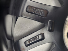 Laden Sie das Bild in den Galerie-Viewer, 1x Alufelge 16 Zoll 6.0&quot; 5x100 50ET PW457-0D004 Toyota Corolla Rim Wheel