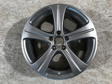 Laden Sie das Bild in den Galerie-Viewer, 1x Alufelge 18 Zoll 8.0&quot; 5x112 43ET A2134011400 Mercedes-Benz W213 Rim Wheel