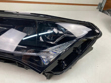 Laden Sie das Bild in den Galerie-Viewer, Frontscheinwerfer Skoda Enyaq 5LB941015 LED Links Scheinwerfer Headlight