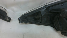Laden Sie das Bild in den Galerie-Viewer, Frontscheinwerfer Kia Venga 92102-1P000 92101-1P000 Ein Satz Headlight SCH7706972121wr