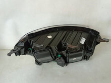 Laden Sie das Bild in den Galerie-Viewer, Frontscheinwerfer Opel Zafira C Vivaro 9832837680 Xenon Rechts oder Links