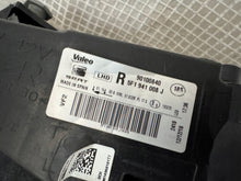 Load image into Gallery viewer, Frontscheinwerfer Seat Leon 5F1941008J Full LED Rechts Scheinwerfer Headlight