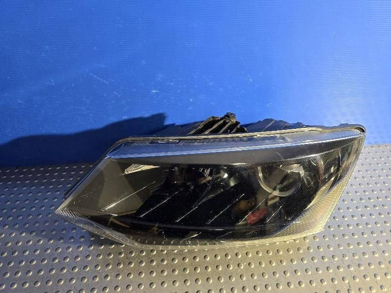 Frontscheinwerfer Skoda Fabia III 6V1941015B LED Links Scheinwerfer Headlight