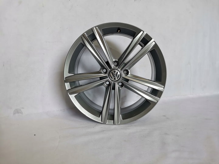 1x Alufelge 18 Zoll 7.5" 5x112 51ET 5G0601025DC VW Golf Vii Rim Wheel FEL2024631229fm