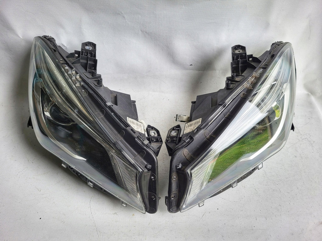 Frontscheinwerfer Mercedes-Benz Cla A1179065100 A1179065200 Xenon Ein Satz SCH1978107234gd