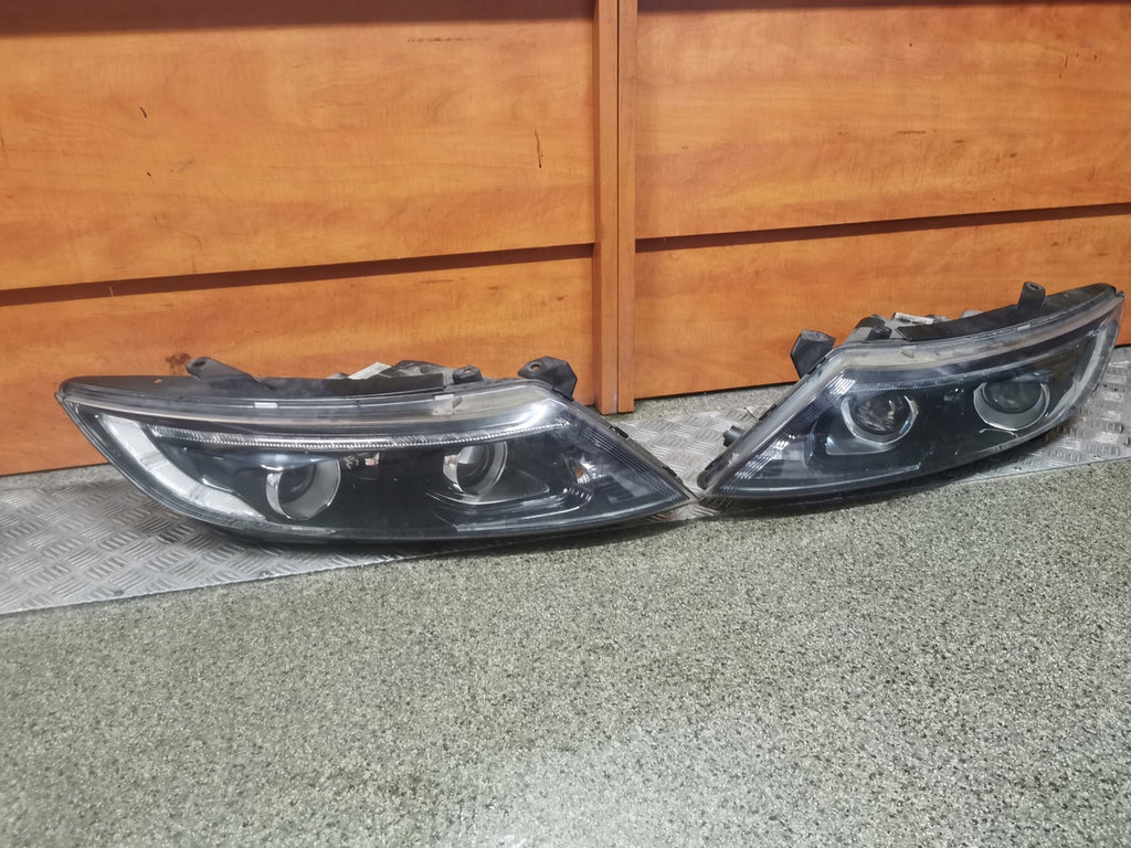 Frontscheinwerfer Kia Optima Xenon Ein Stück (Rechts oder Links) Headlight