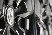 Load image into Gallery viewer, 4x Alufelge 19 Zoll 8.0" 5x120 43ET Glanz Schwarz 2H0071499 VW Amarok Rim Wheel FEL3656862585ox