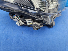 Laden Sie das Bild in den Galerie-Viewer, Frontscheinwerfer Mazda 2 D09K-51030 LED Rechts Scheinwerfer Headlight SCH4954604425pu