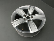 Laden Sie das Bild in den Galerie-Viewer, 1x Alufelge 17 Zoll 6.5" 5x112 38ET Glanz Silber 5NA071497 VW Tiguan Rim Wheel FEL1804912110jw