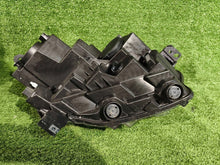 Laden Sie das Bild in den Galerie-Viewer, Frontscheinwerfer Toyota Proace City Verso 73278187 Links Scheinwerfer Headlight SCH6272210999qr