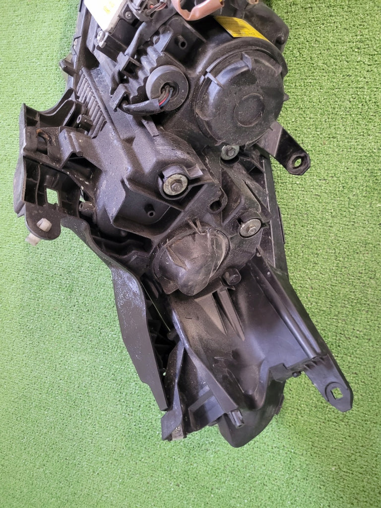 Frontscheinwerfer Citroën Ccrosser C-Crosser Xenon Rechts Scheinwerfer Headlight