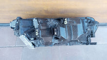 Laden Sie das Bild in den Galerie-Viewer, Frontscheinwerfer Skoda Octavia IV 5E4941035 Full LED Links Headlight SCH8157977250ff