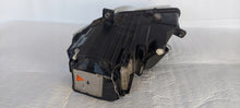 Load image into Gallery viewer, Frontscheinwerfer VW Passat 3C0941752K Bi-Xenon Rechts Scheinwerfer Headlight SCH6493004403hg