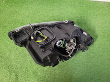 Laden Sie das Bild in den Galerie-Viewer, Frontscheinwerfer BMW 3 E93 Coupe E92 7162127-15 Xenon Links Headlight SCH8184971202sq